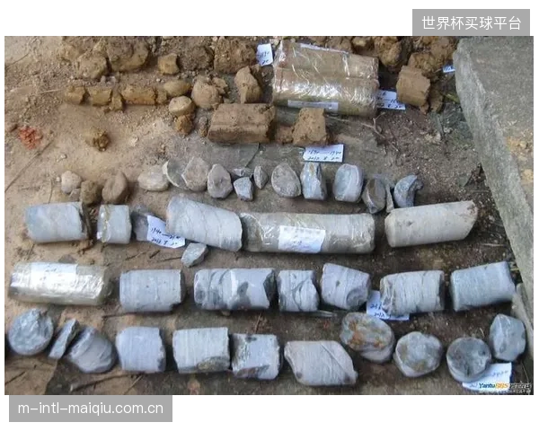岩友为何只关心岩点和线路？在社区讨论中，对于地脚锚栓破坏力试验这类深层安全问题为何普遍存在知识盲区？